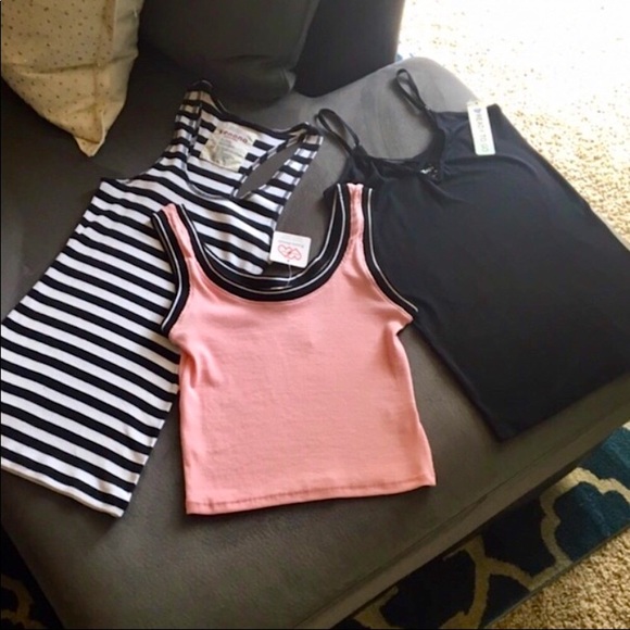 Tops - 🛍COMBO Circle Of 3 Tank Tops!!